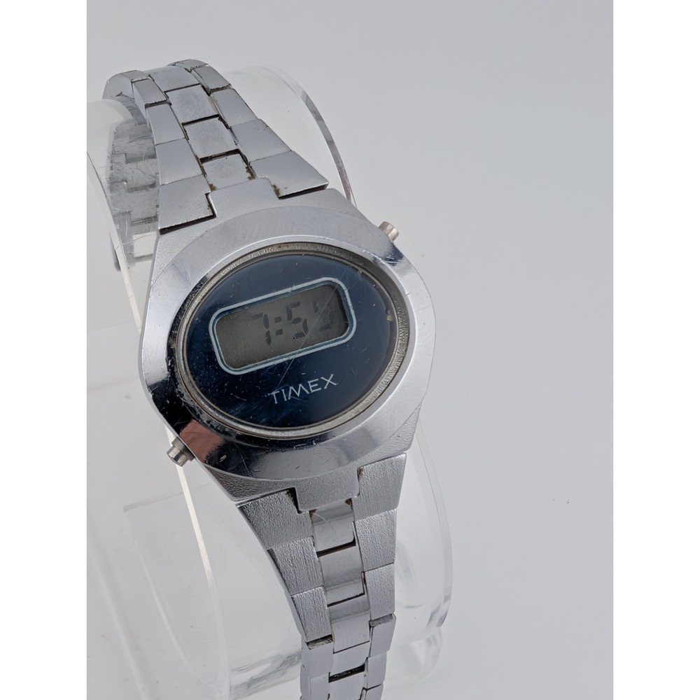 Vintage Timex Digital Watch‎ Women 27mm Case Silver 6" Band F Cell- New Battery